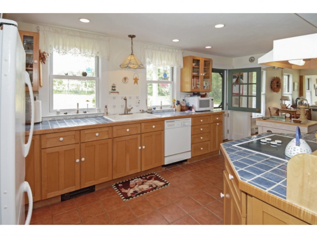 161 Colbath Road Barnstead, NH 03225 - Photo 13 of 32