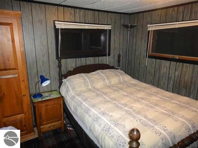 4075 Euclid Road Interlochen, MI 49643 - Photo 15 of 20 1741349-14.JPG