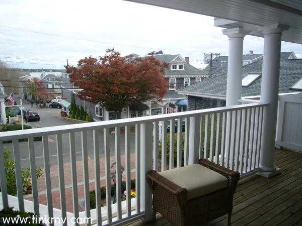 38 North Water Street, Unit R1 Edgartown, MA 02539 - Photo 4 of 18 http://d1qzqeyxiitrap.cloudfront.net/photos/20515/600/f63d67b3.jpg