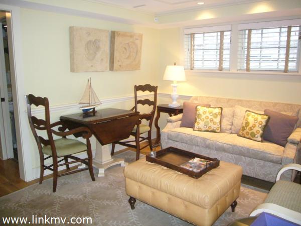 38 North Water Street, Unit R1 Edgartown, MA 02539 - Photo 7 of 18 http://d1qzqeyxiitrap.cloudfront.net/photos/20515/600/2a534197.jpg