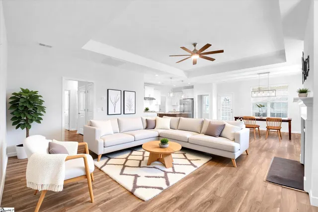 $425,000 | 315 Valley Oak Drive, Belton, SC 29627