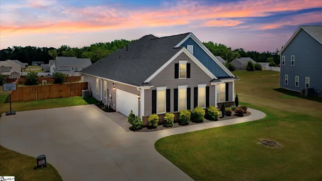 $425,000 | 315 Valley Oak Drive, Belton, SC 29627