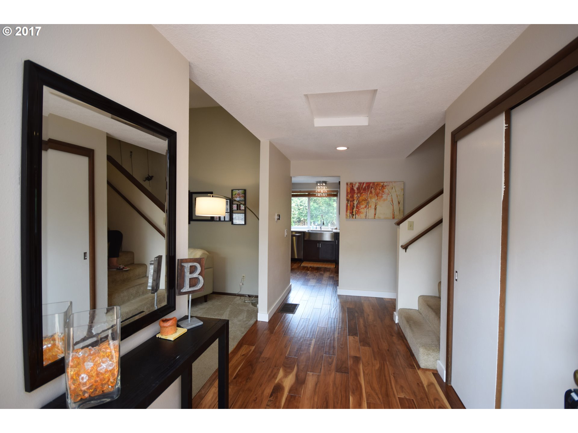 8087 Southwest Rigert Court Beaverton, OR 97007 - Photo 2 of 21 Gallery Image 2