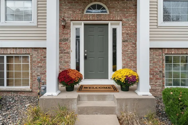 $315,000 | 15086 Farnham Avenue North, Hugo, MN 55038