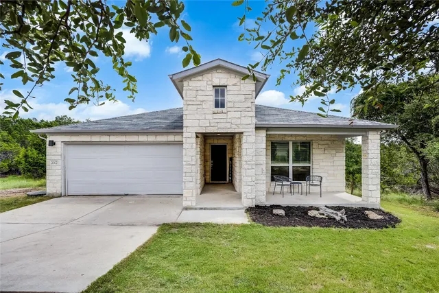 $382,000 | 21302 Santa Rosa Avenue, Lago Vista, TX 78645