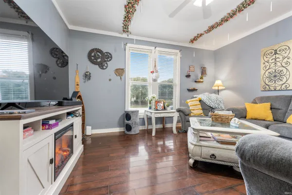 $109,900 | 706 West Washington Street, Winchester, IN 47394