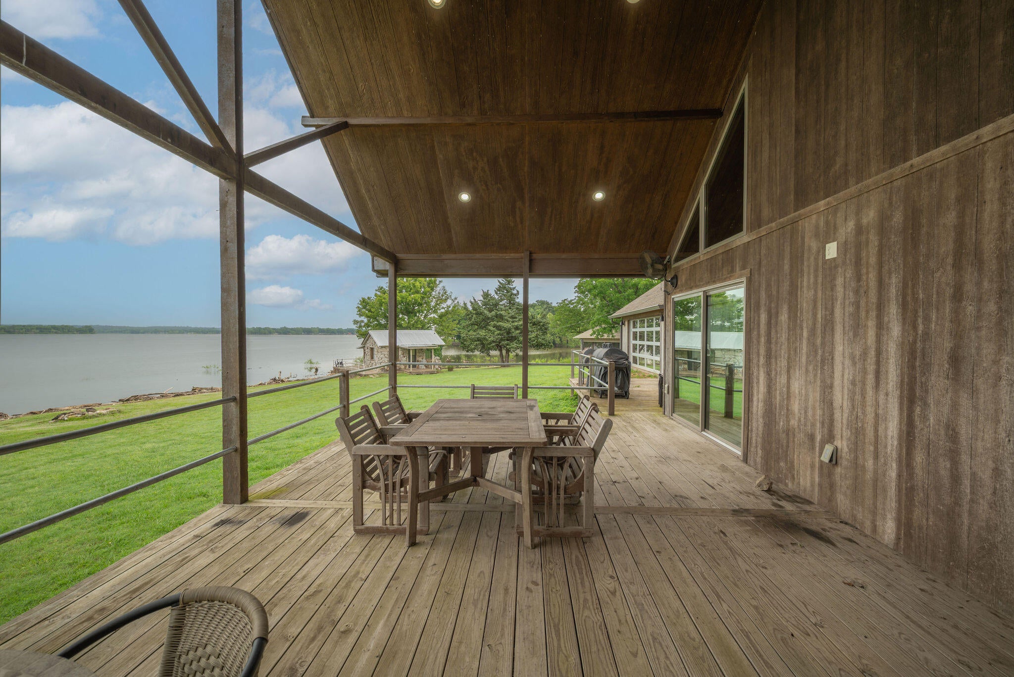 26601 South 610 Road Grove, OK 74344 - Photo 19 of 24 DSC_0066-HDR-Edit