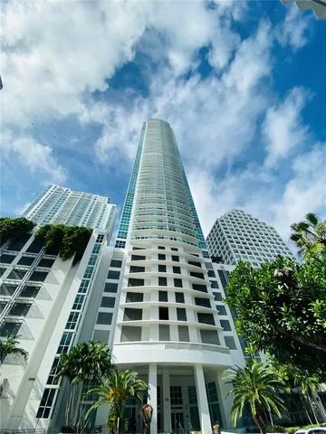 $3,500 | 950 Brickell Bay Drive, Unit 2601, Miami, FL 33131