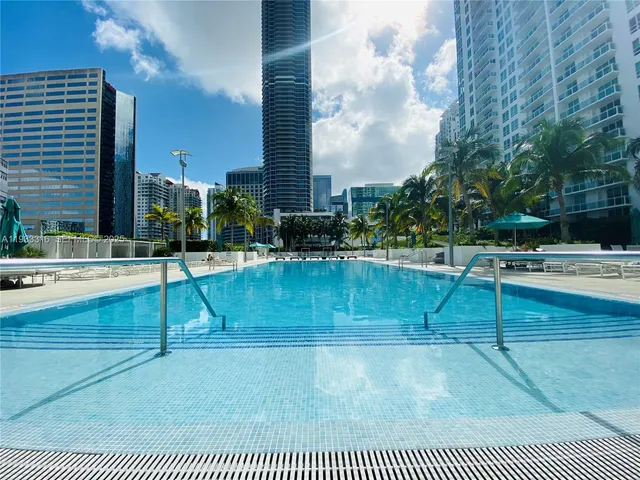 $3,500 | 950 Brickell Bay Drive, Unit 2601, Miami, FL 33131
