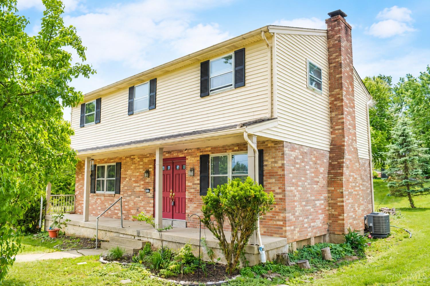 4357 Hubble Road Cincinnati, OH 45247 - Photo 2 of 23