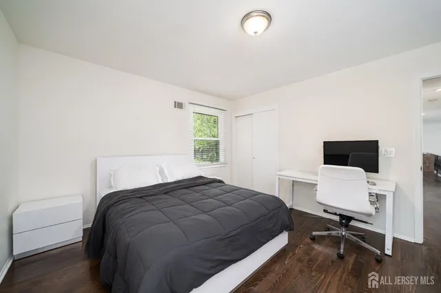 $5,300 | 828 Mountain Avenue, Springfield, NJ 07081