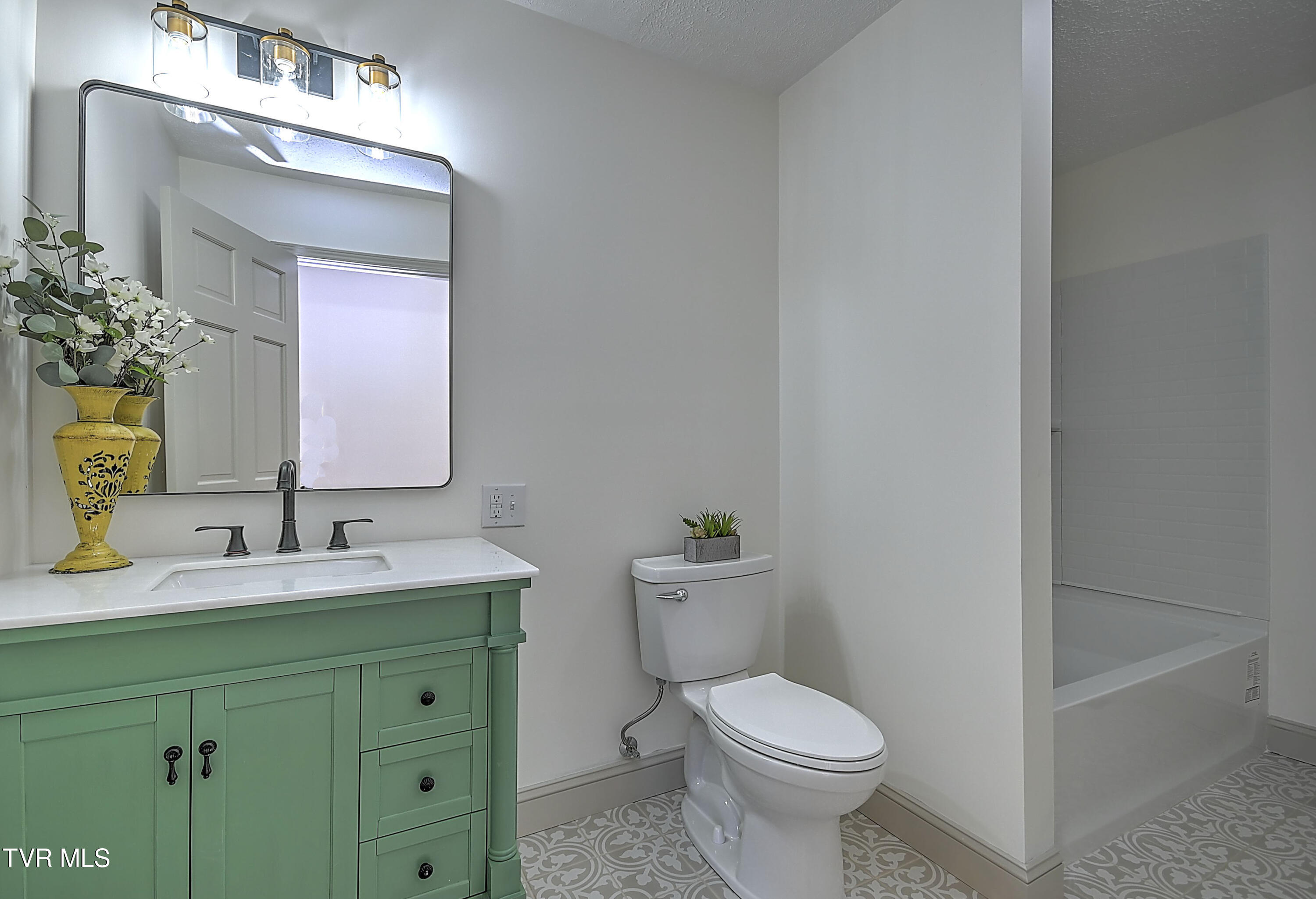 9057 Reedy Creek Road Bristol, VA 24202 - Photo 24 of 62 Reedy Creek KW-28