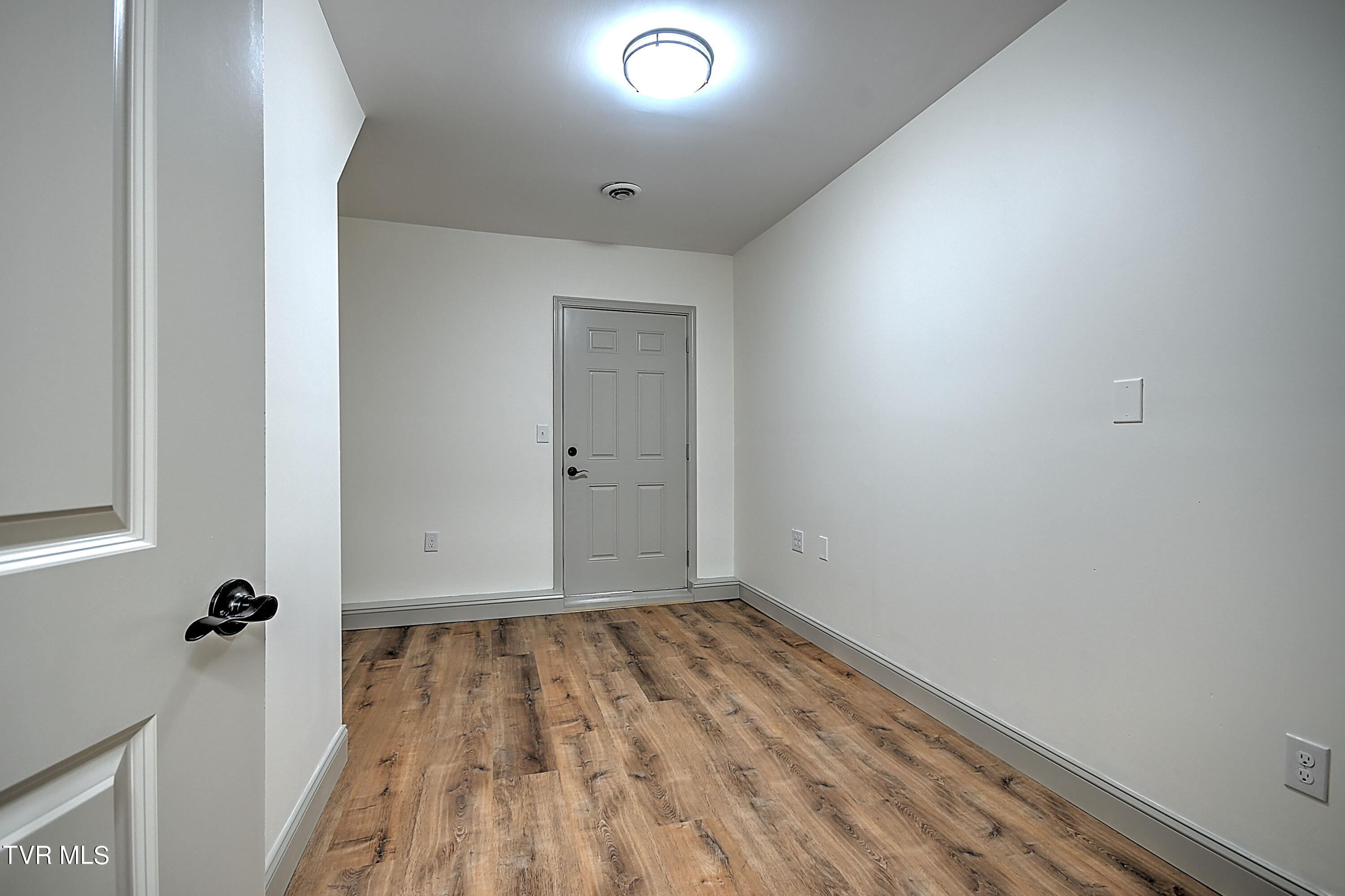 9057 Reedy Creek Road Bristol, VA 24202 - Photo 35 of 62 Reedy Creek KW-41