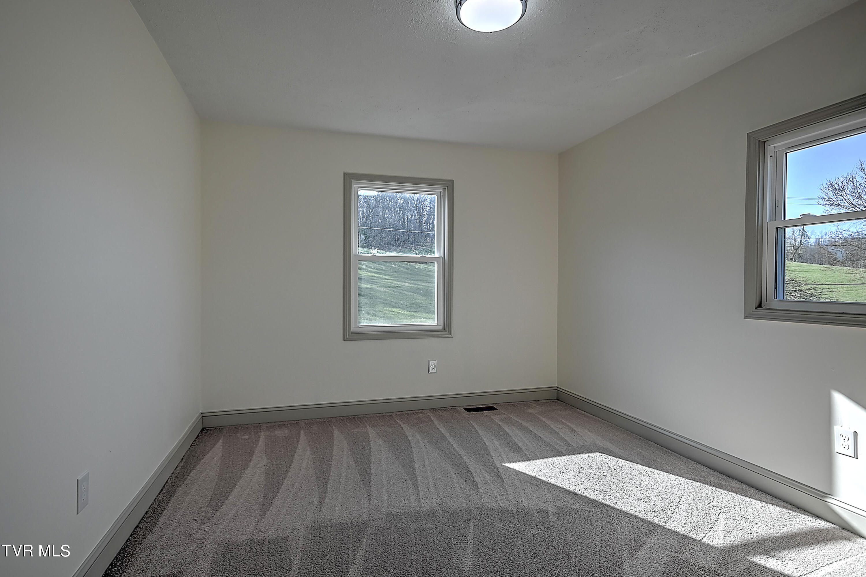 9057 Reedy Creek Road Bristol, VA 24202 - Photo 45 of 62 Reedy Creek KW-49