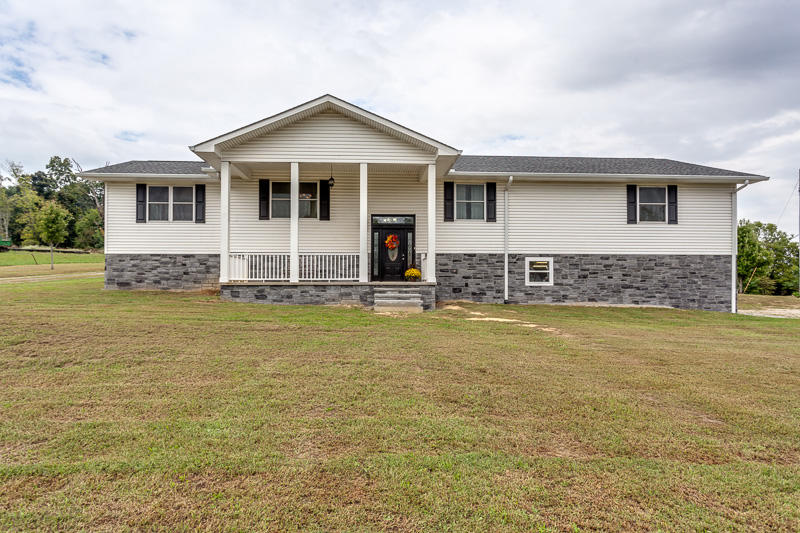1117 Zirkle Road Dandridge, TN 37725 - Photo 1 of 39 001181002-3-1117ZirkleRdDandridgeTN-SMAL