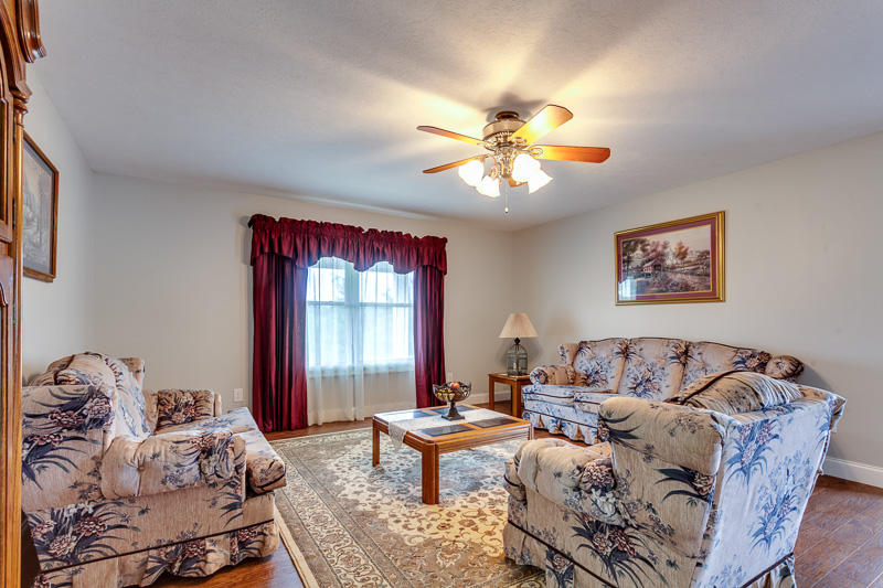 1117 Zirkle Road Dandridge, TN 37725 - Photo 2 of 39 005181002-3-1117ZirkleRdDandridgeTN-SMAL