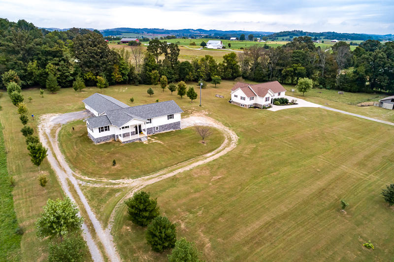 1117 Zirkle Road Dandridge, TN 37725 - Photo 35 of 39 048181002-3-1117ZirkleRdDandridgeTN-SMAL