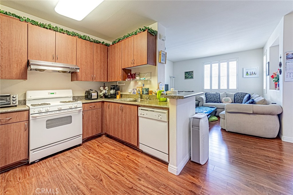 735 Francesca Drive, Unit 202 Walnut, CA 91789 - Photo 8 of 44