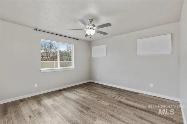 $355,000 | 300 Crimson Circle South, Fruitland, ID 83619