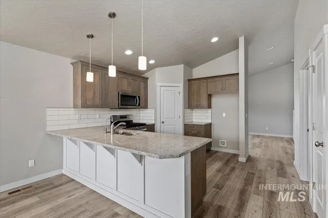 $355,000 | 300 Crimson Circle South, Fruitland, ID 83619