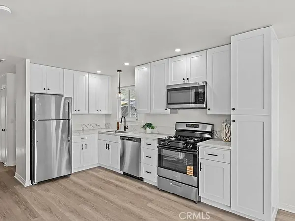 $170,000 | 120 Sumac Lane, Fountain Valley, CA 92708