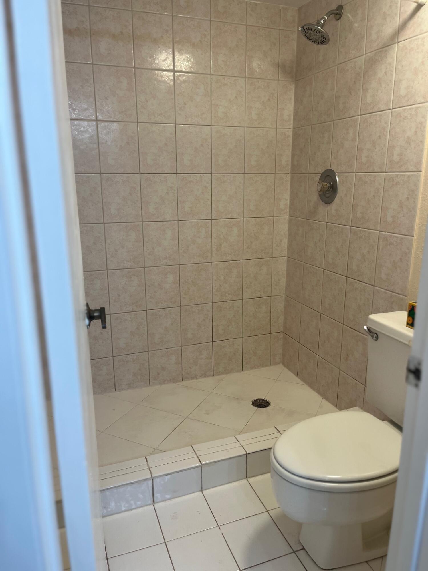 4054 North Pine Island Road, Unit 1A Sunrise, FL 33351 - Photo 21 of 39 IMG_4684