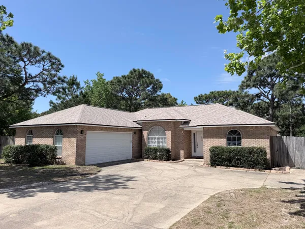 $2,400 | 1915 Sunrise Drive, Navarre, FL 32566