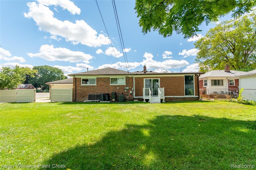 26312 Five Mile Road Redford, MI 48239 - Photo 45 of 46