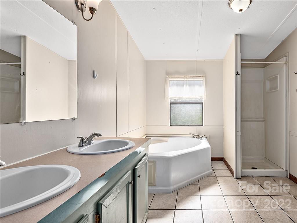 59 Old Wilson Road Candler, NC 28715 - Photo 33 of 48 Gallery Image 33