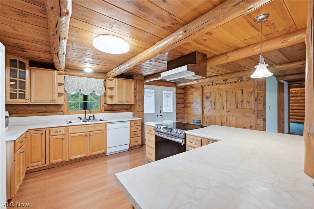 7374 Vale Road Rogers, OH 44455 - Photo 8 of 48