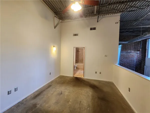 $1,895 | 195 Arizona Avenue Northeast, Unit 149, Atlanta, GA 30307