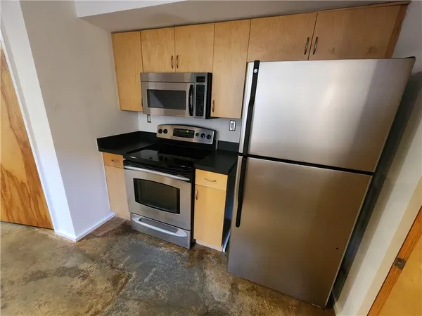 $1,895 | 195 Arizona Avenue Northeast, Unit 149, Atlanta, GA 30307