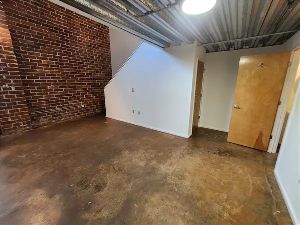 $1,895 | 195 Arizona Avenue Northeast, Unit 149, Atlanta, GA 30307