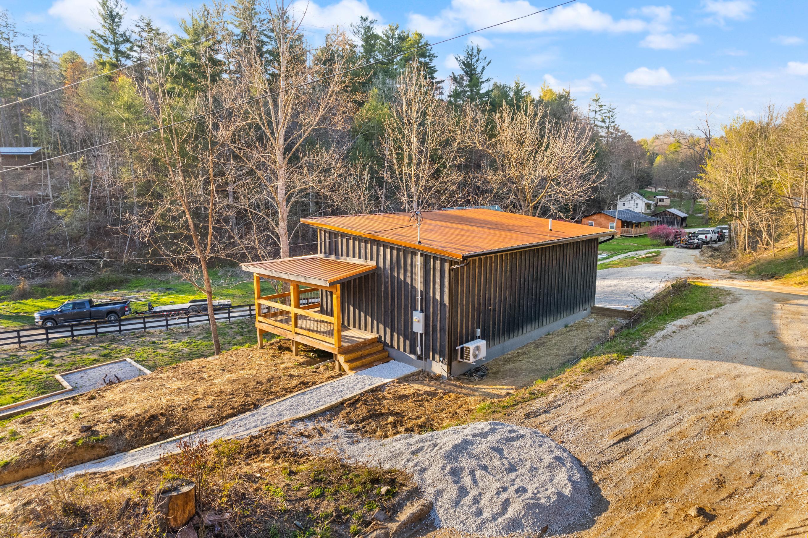 83 Cable Lane Campton, KY 41301 - Photo 4 of 32 DJI_0342