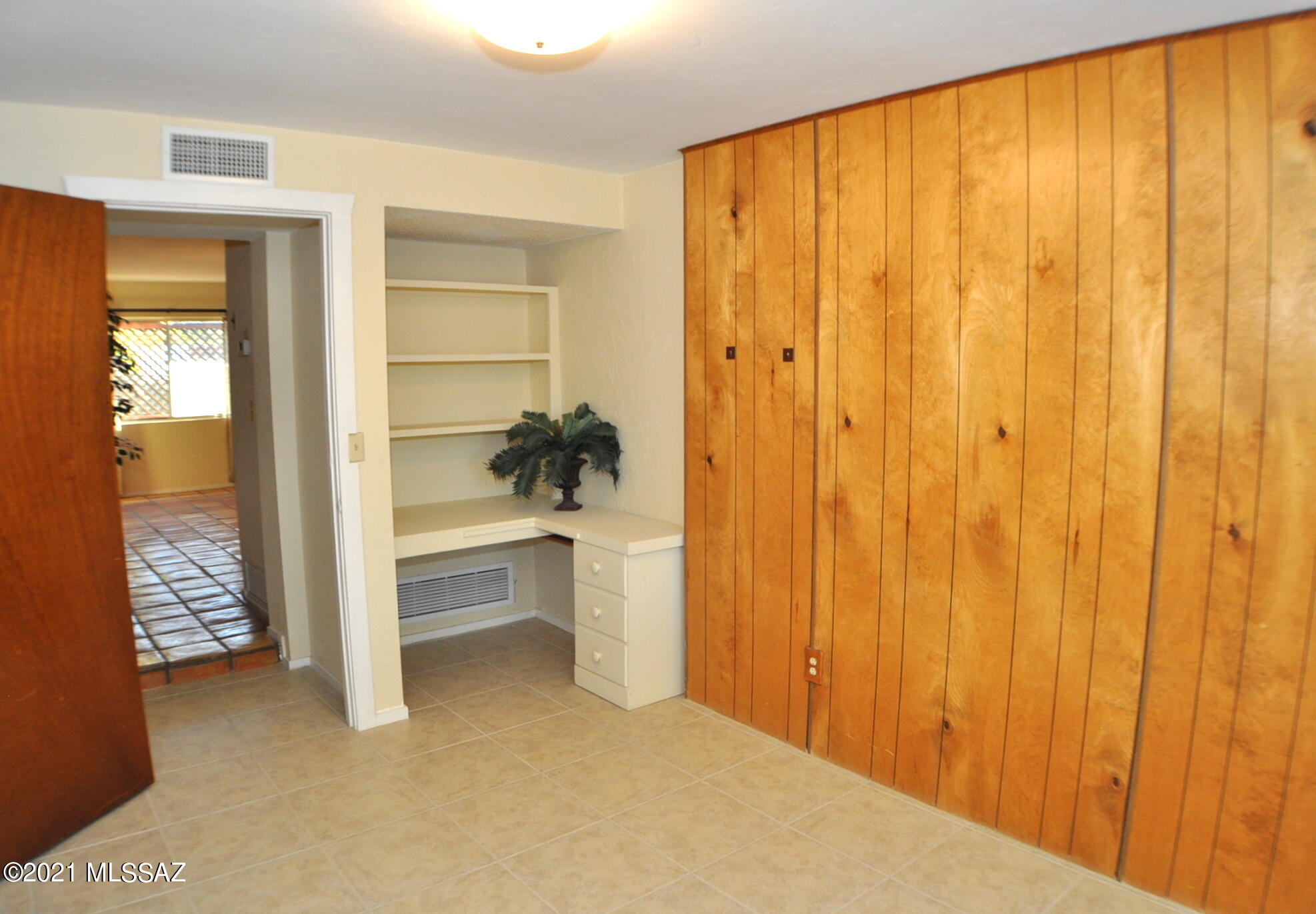 1051 East Mossman Road Tucson, AZ 85706 - Photo 23 of 48 Gallery Image 23