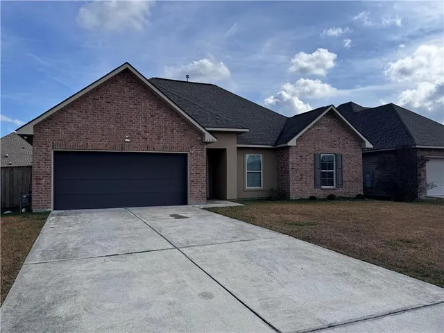 $1,850 | 42198 Atmore Place, Ponchatoula, LA 70454