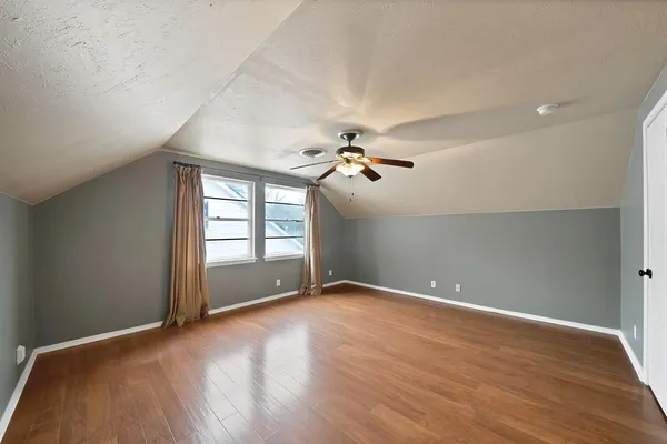 $2,350 | 526 Waggoner Drive, Arlington, TX 76013