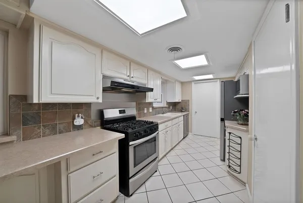 $2,350 | 526 Waggoner Drive, Arlington, TX 76013