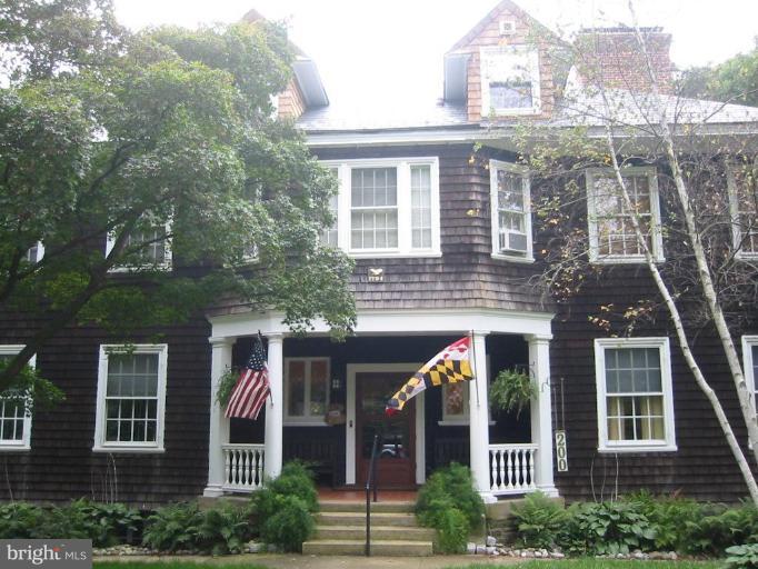 200 Ridgewood Road Baltimore, MD 21210 - Photo 1 of 16 Exterior (Main)