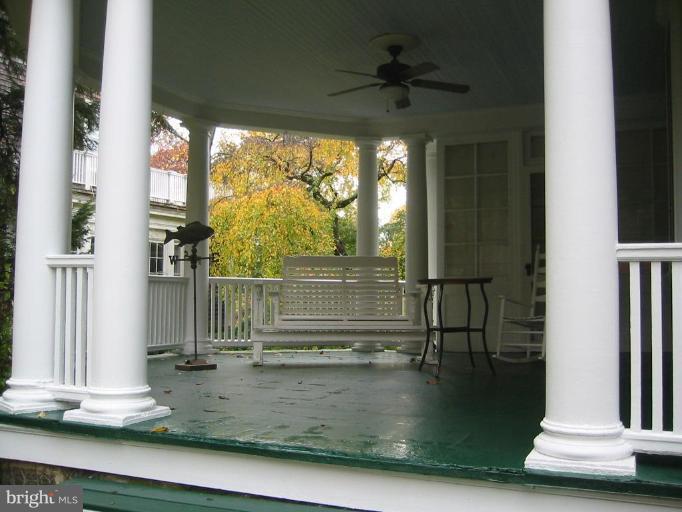 200 Ridgewood Road Baltimore, MD 21210 - Photo 11 of 16 Porch
