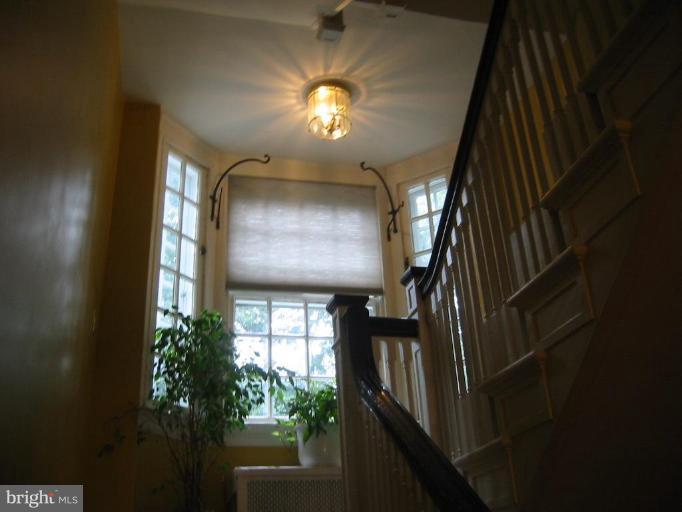 200 Ridgewood Road Baltimore, MD 21210 - Photo 7 of 16 Staircase