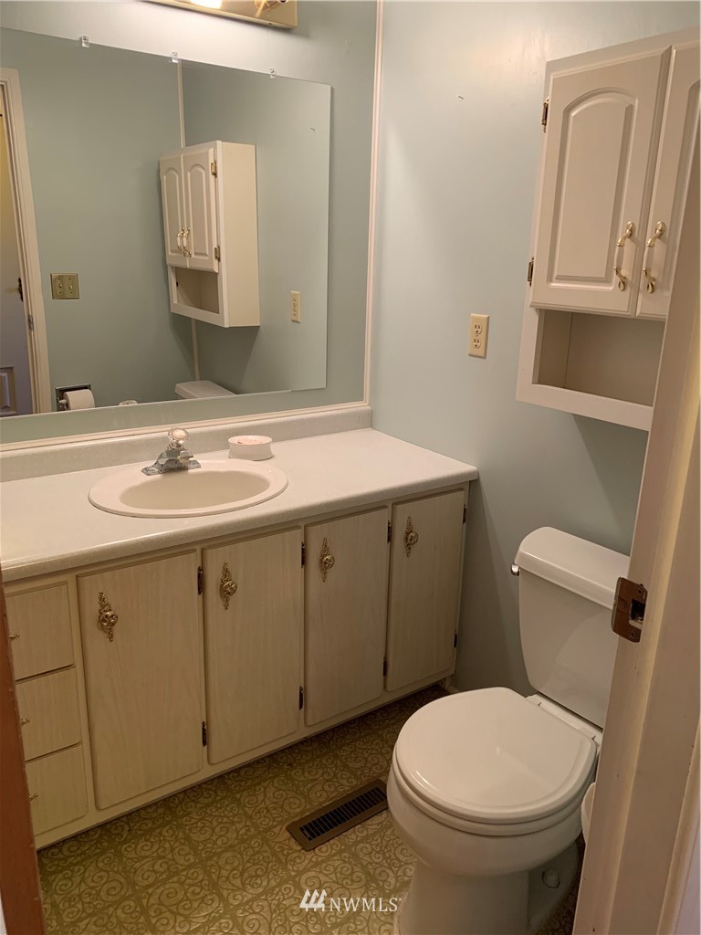 5648 North Frontage Road Northeast Moses Lake, WA 98837 - Photo 11 of 23 Gallery Image 11
