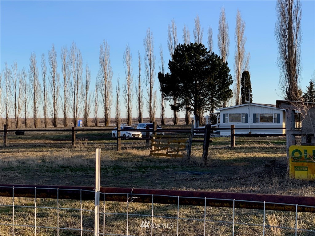5648 North Frontage Road Northeast Moses Lake, WA 98837 - Photo 20 of 23 Gallery Image 20