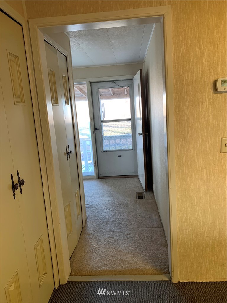 5648 North Frontage Road Northeast Moses Lake, WA 98837 - Photo 5 of 23 Gallery Image 5