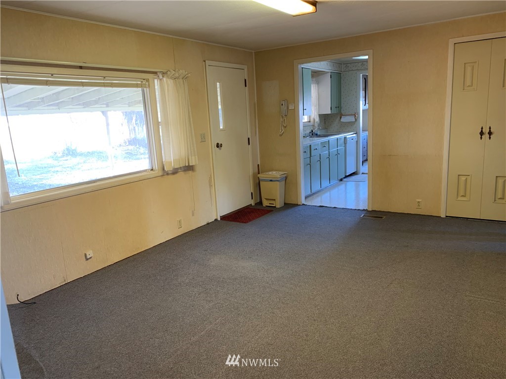 5648 North Frontage Road Northeast Moses Lake, WA 98837 - Photo 6 of 23 Gallery Image 6