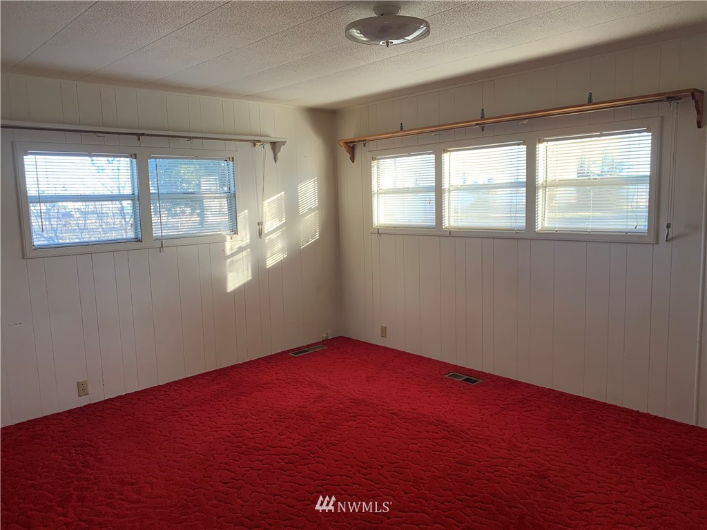 5648 North Frontage Road Northeast Moses Lake, WA 98837 - Photo 10 of 23 Gallery Image 10