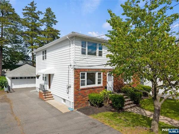 $899,000 | 384 Delawanna Avenue, Clifton, NJ 07014