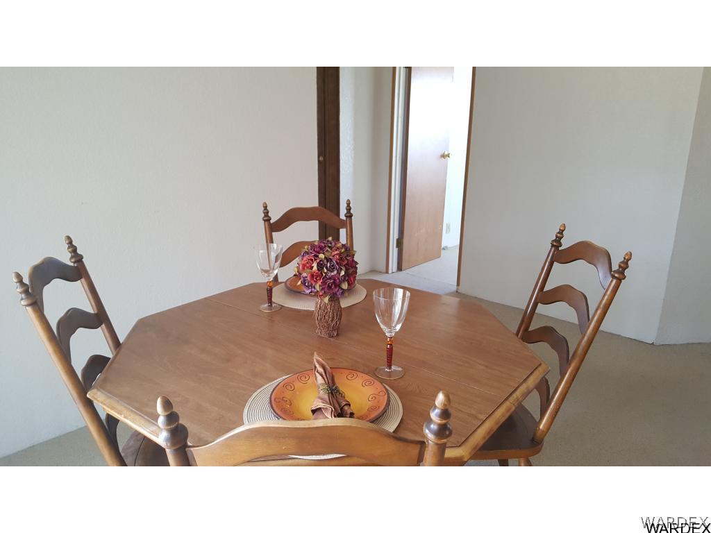 1981 South Emery Park Road Golden Valley, AZ 86413 - Photo 13 of 31 Dining