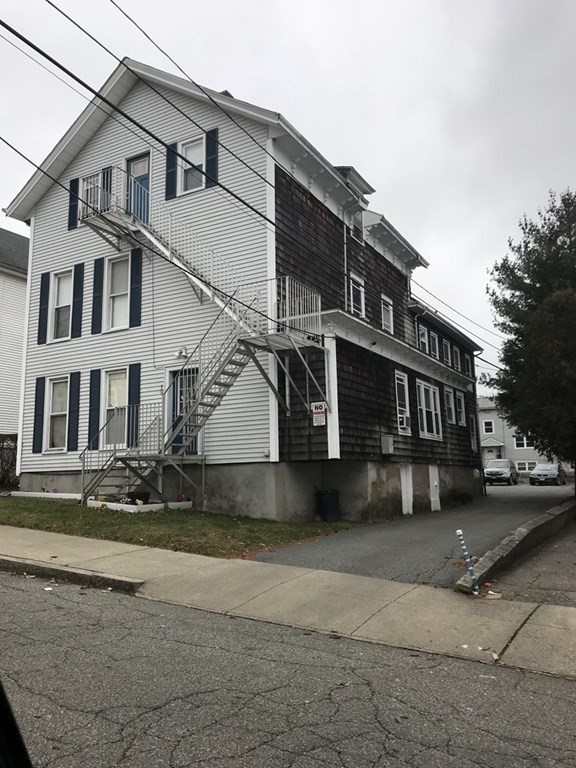 19 South Street Fall River, MA 02721 - Photo 2 of 11 Gallery Image 2