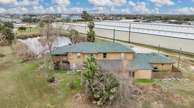 $819,900 | 4107 Highway 35 South, Rockport, TX 78382